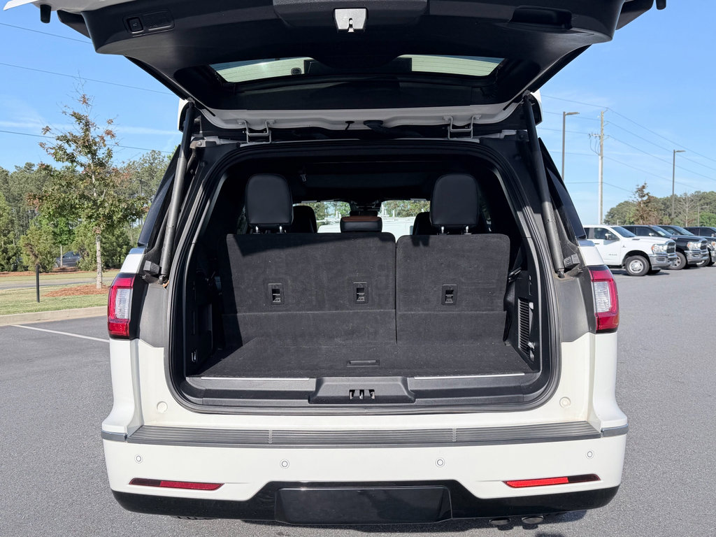 Used 2021 Lincoln Navigator Reserve RWD image 9
