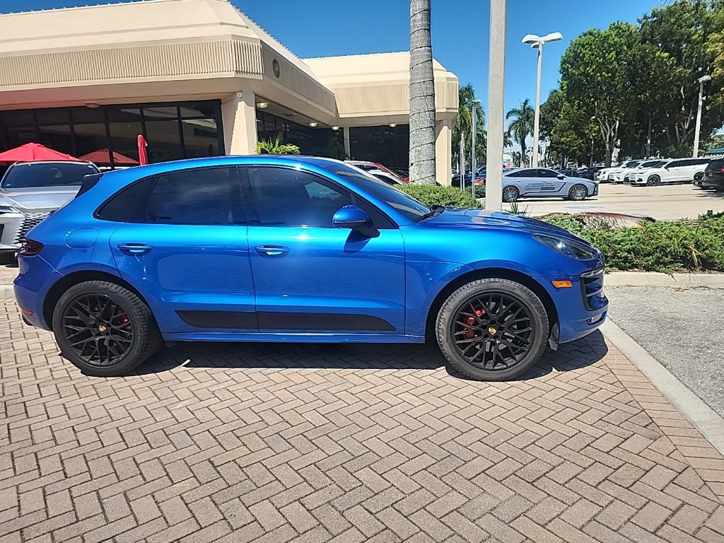 Used 2017 Porsche Macan GTS AWD/4WD image 4