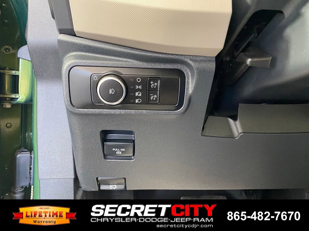 Used 2024 Ford Bronco Big Bend AWD/4WD image 13