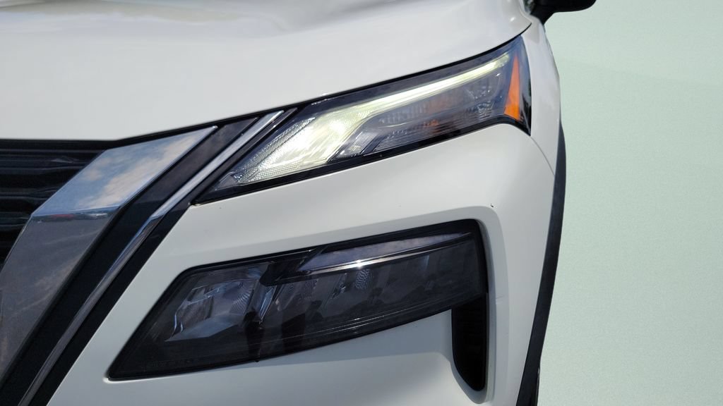 Used 2023 Nissan Rogue S FWD image 29