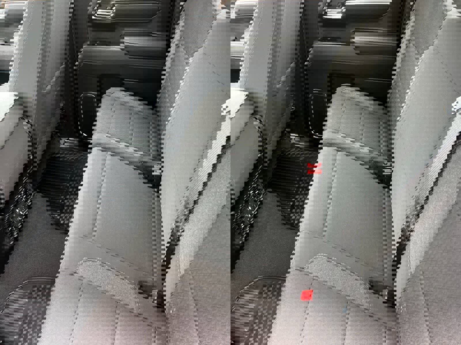 Used 2026 Chevrolet Silverado 1500 LT image 5