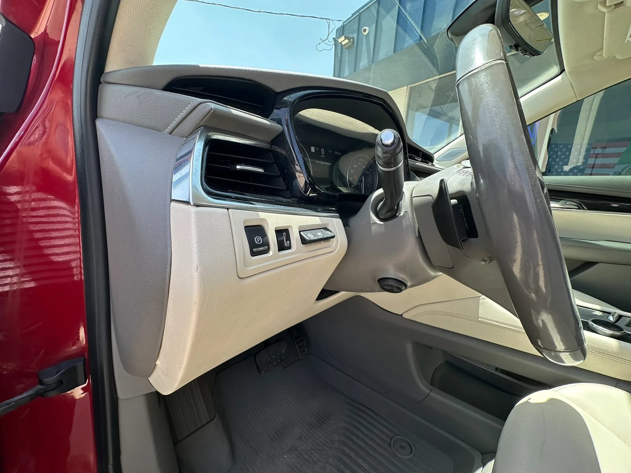 Used 2020 Cadillac XT6 Premium Luxury FWD image 13
