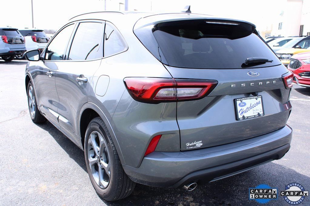 Used 2024 Ford Escape ST-Line w/ Cold Weather Package image 7