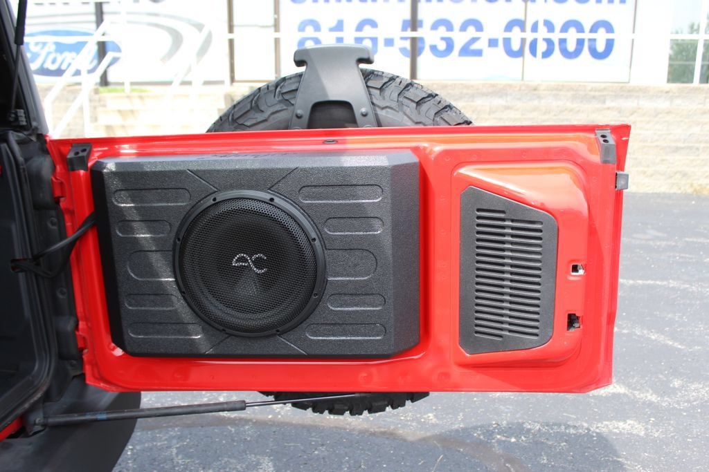 Used 2023 Ford Bronco Wildtrak AWD/4WD image 17