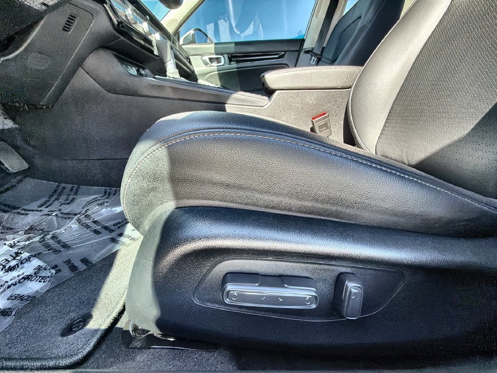 Used 2024 Honda Civic Touring image 14
