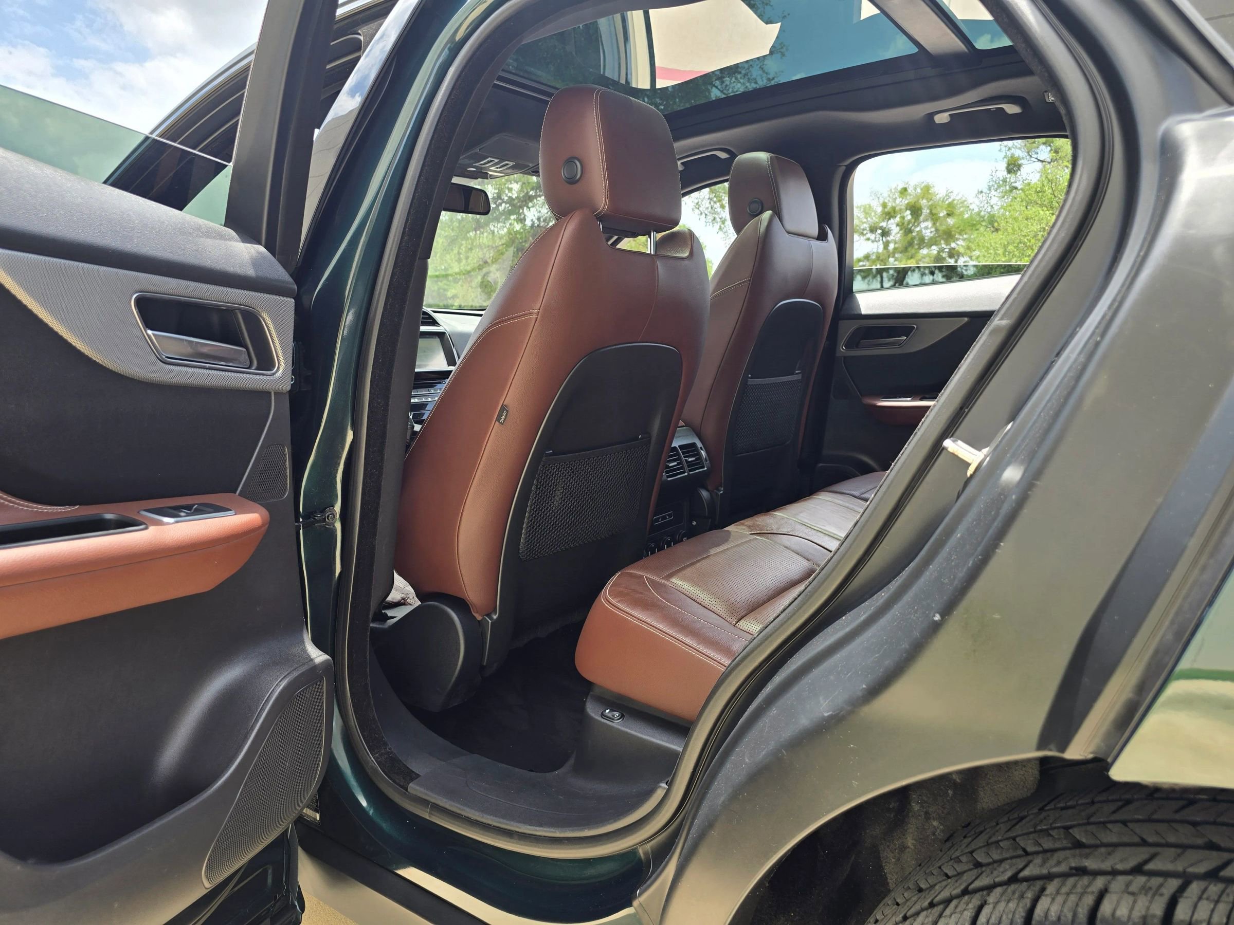 Used 2017 Jaguar F-PACE S AWD/4WD image 50