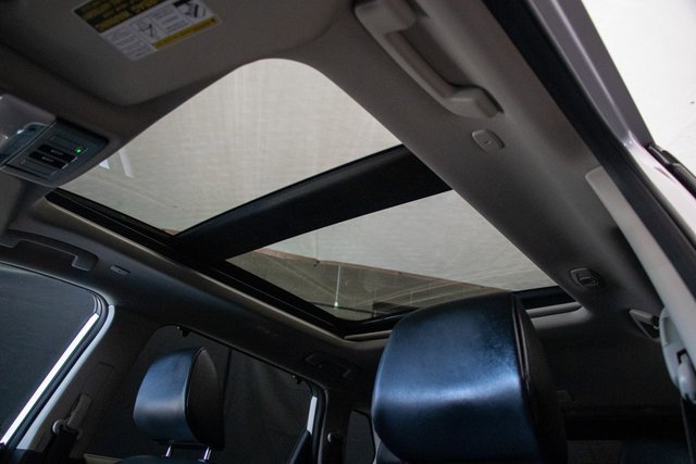 Used 2023 Nissan Rogue SV w/ SV Premium Package image 36