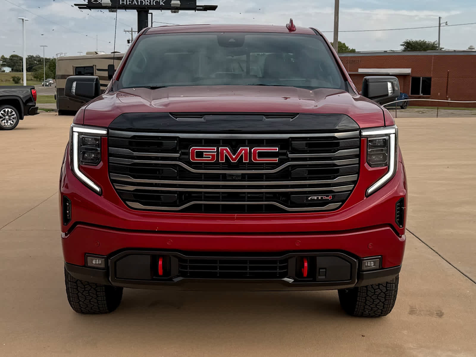 New 2026 GMC Sierra 1500 AT4 w/ AT4 Premium Package image 2
