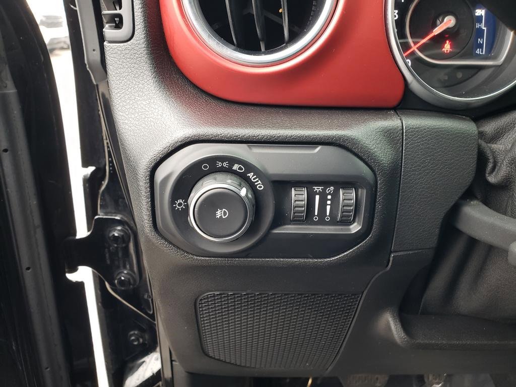 Used 2021 Jeep Wrangler Unlimited Rubicon image 15