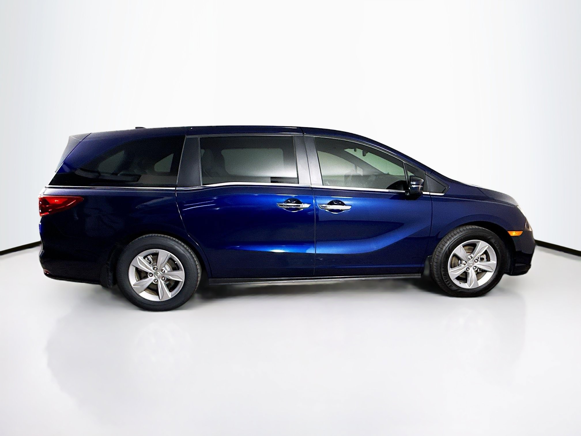 Used 2020 Honda Odyssey EX-L image 2