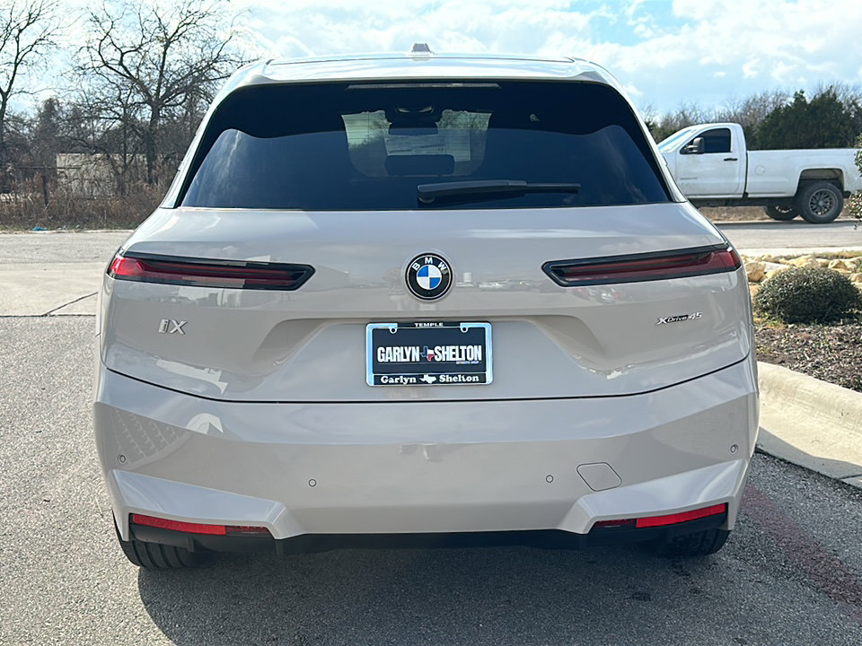 New 2026 BMW iX xDrive45 image 7
