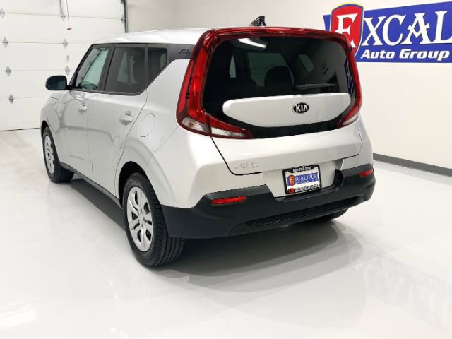 Used 2020 Kia Soul LX FWD image 11
