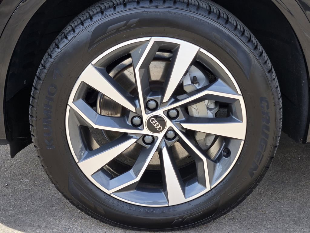 Certified 2023 Audi Q5 2.0T Premium Plus AWD/4WD image 16