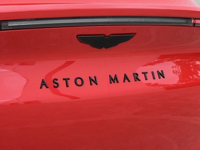Used 2023 Aston Martin DBX image 22