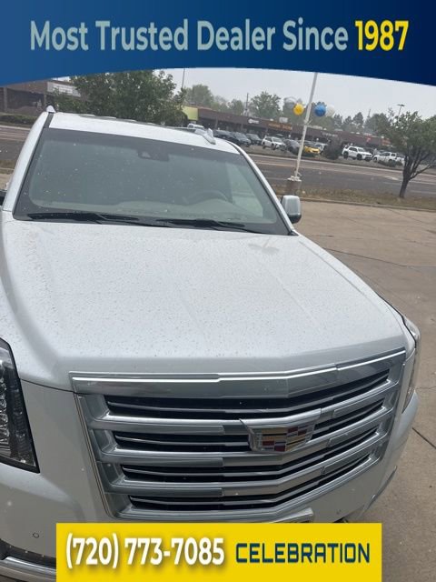 Used 2019 Cadillac Escalade ESV Platinum image 1