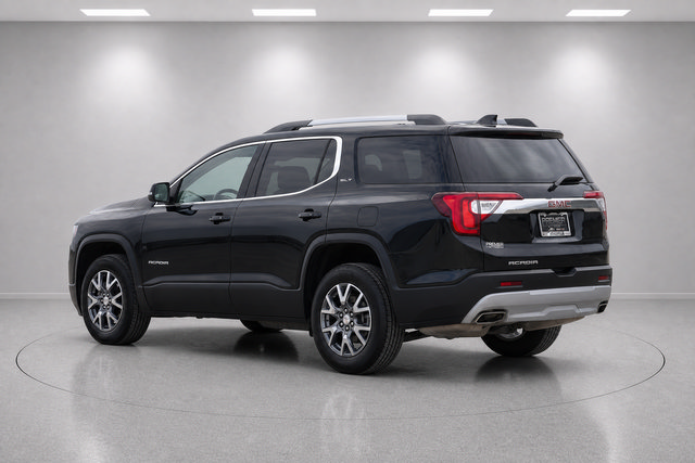 Used 2023 GMC Acadia SLT FWD image 5