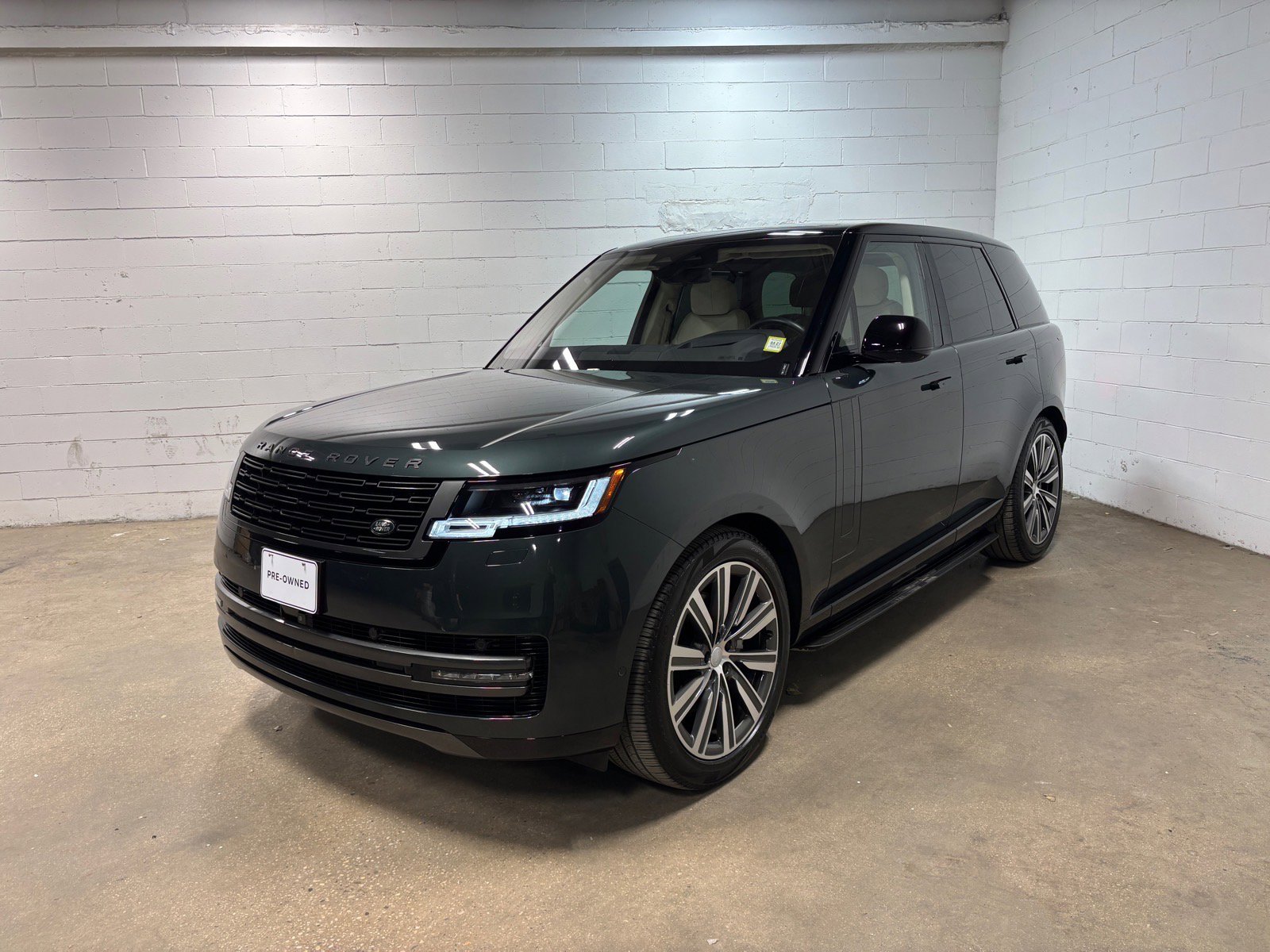 Used 2023 Land Rover Range Rover SE