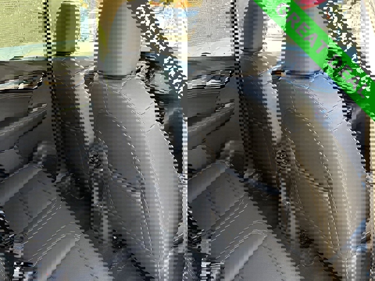 Used 2022 Buick Envision Essence w/ Safety Package image 34