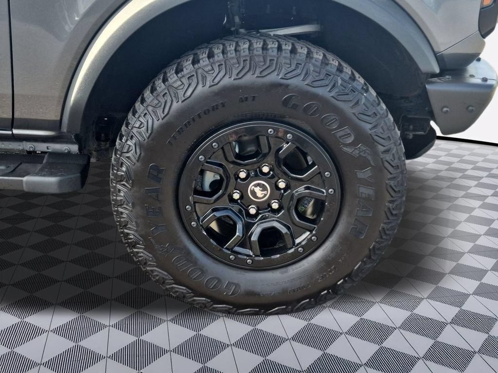 Used 2023 Ford Bronco Wildtrak AWD/4WD image 32
