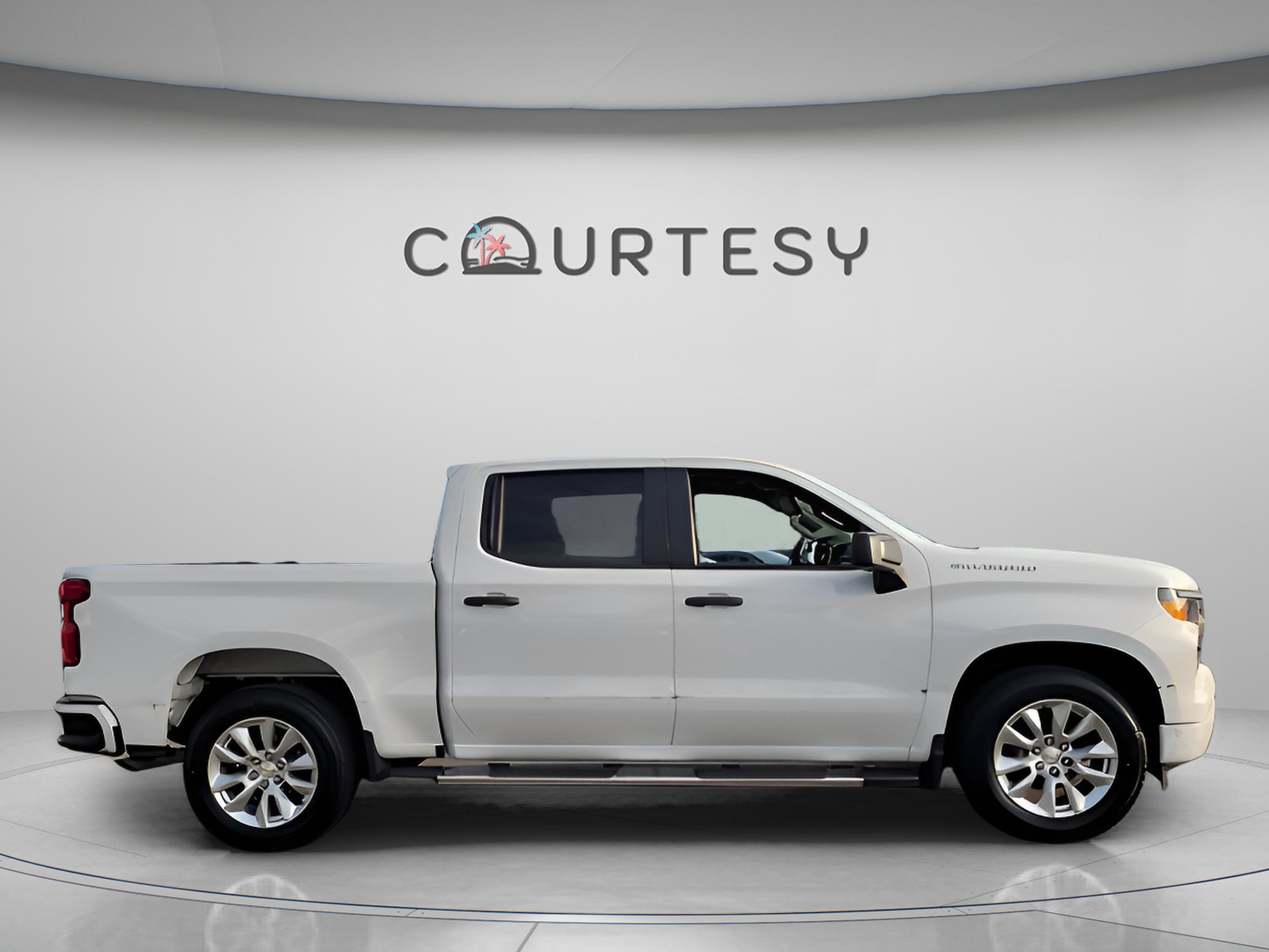 Used 2022 Chevrolet Silverado 1500 Custom image 6