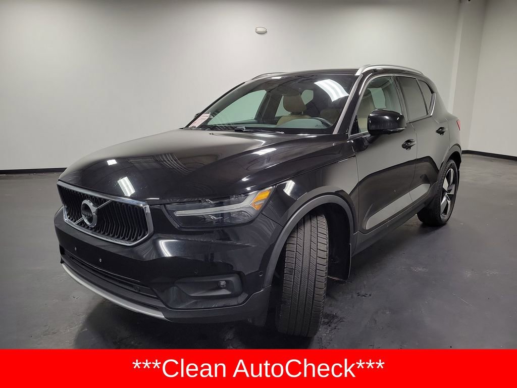 Used 2019 Volvo XC40 T5 Momentum image 5