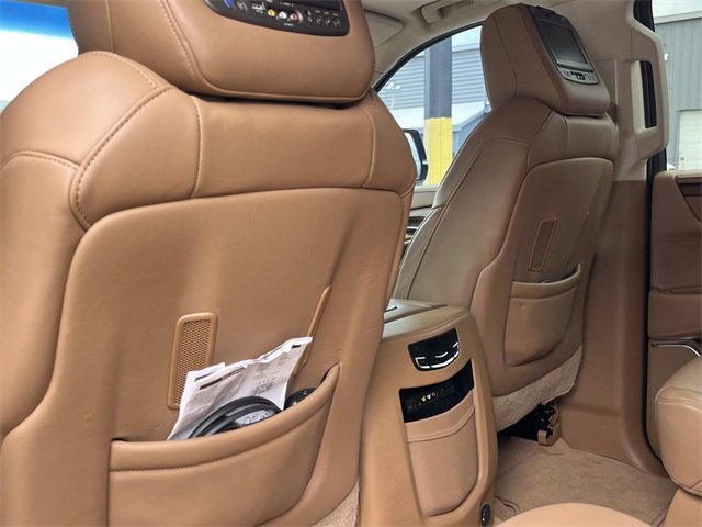 Used 2016 Cadillac Escalade Platinum image 21