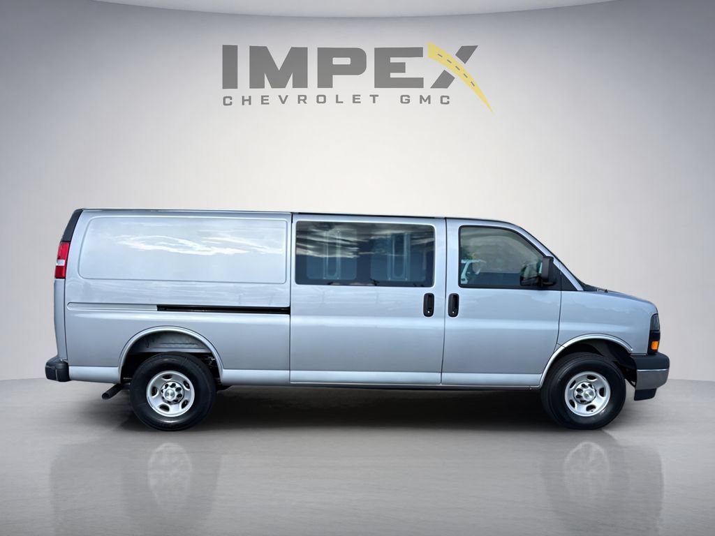 New 2026 Chevrolet Express 3500 Extended w/ Driver Convenience Package RWD image 5
