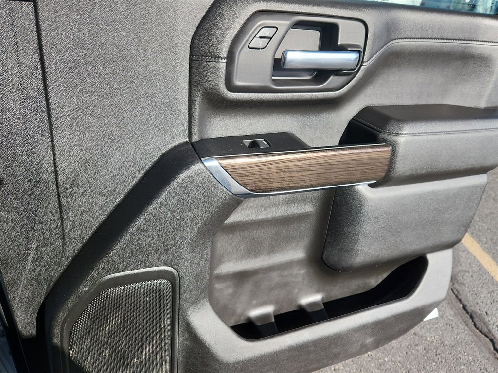 Used 2023 Chevrolet Silverado 2500 LT w/ Convenience Package image 16