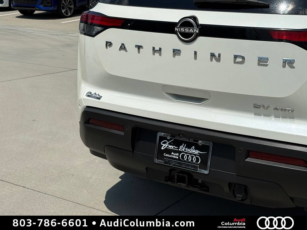 Used 2022 Nissan Pathfinder SV w/ SV Premium Package AWD/4WD image 14