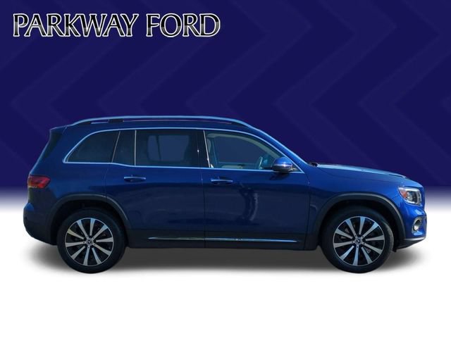 Used 2023 Mercedes-Benz GLB 250 4MATIC w/ Premium Package image 6