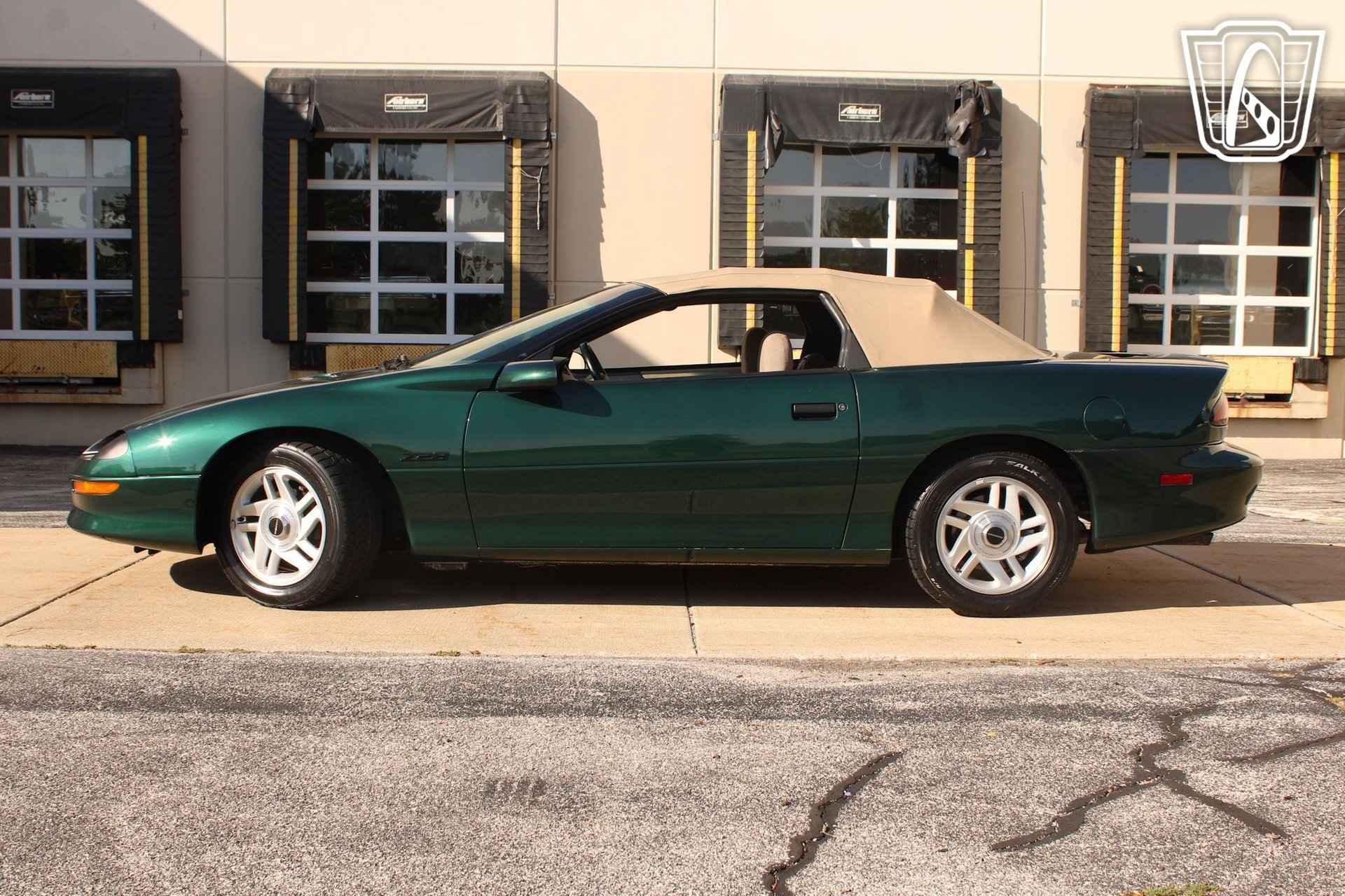 Used 1995 Chevrolet Camaro Z28 RWD image 5
