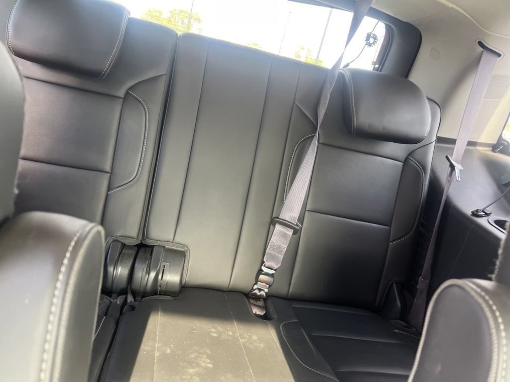 Used 2015 GMC Yukon Denali w/ Premium Package AWD/4WD image 18