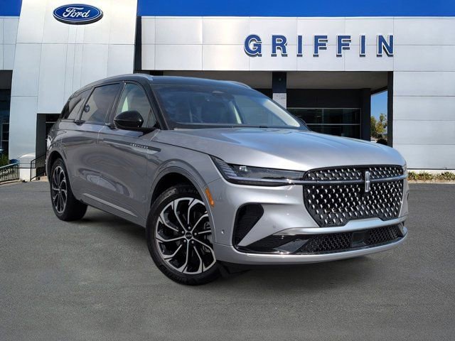 Used 2024 Lincoln Nautilus Reserve w/ Equipment Group 202A