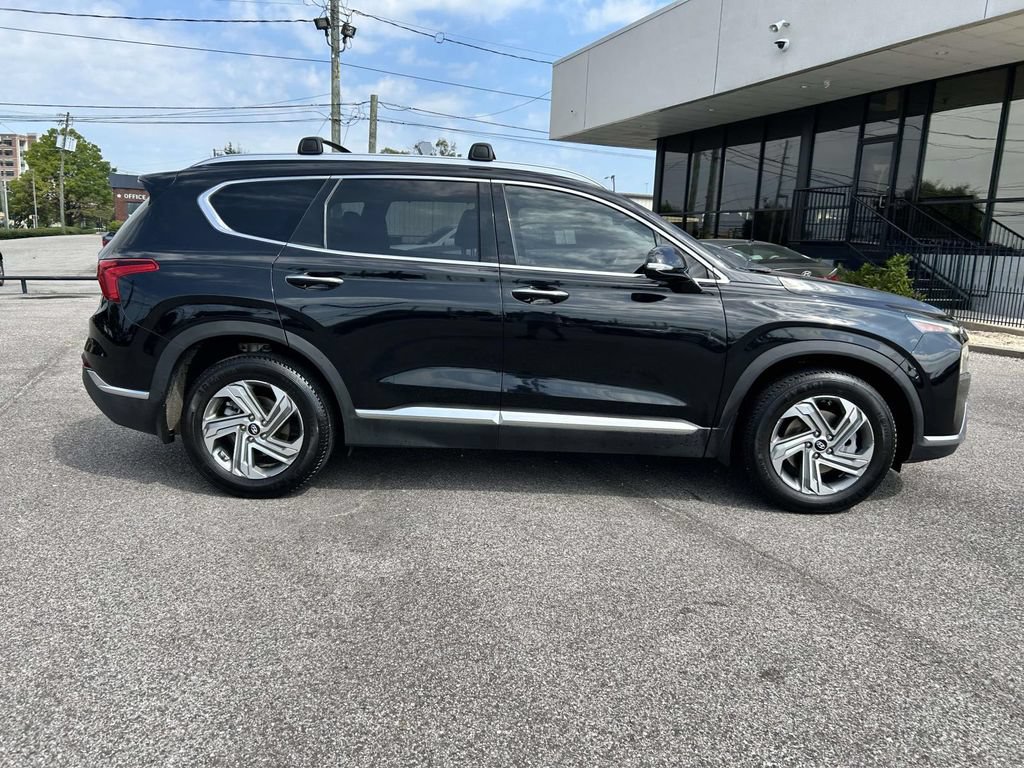 Used 2022 Hyundai Santa Fe SEL w/ Convenience + Premium Package FWD image 2
