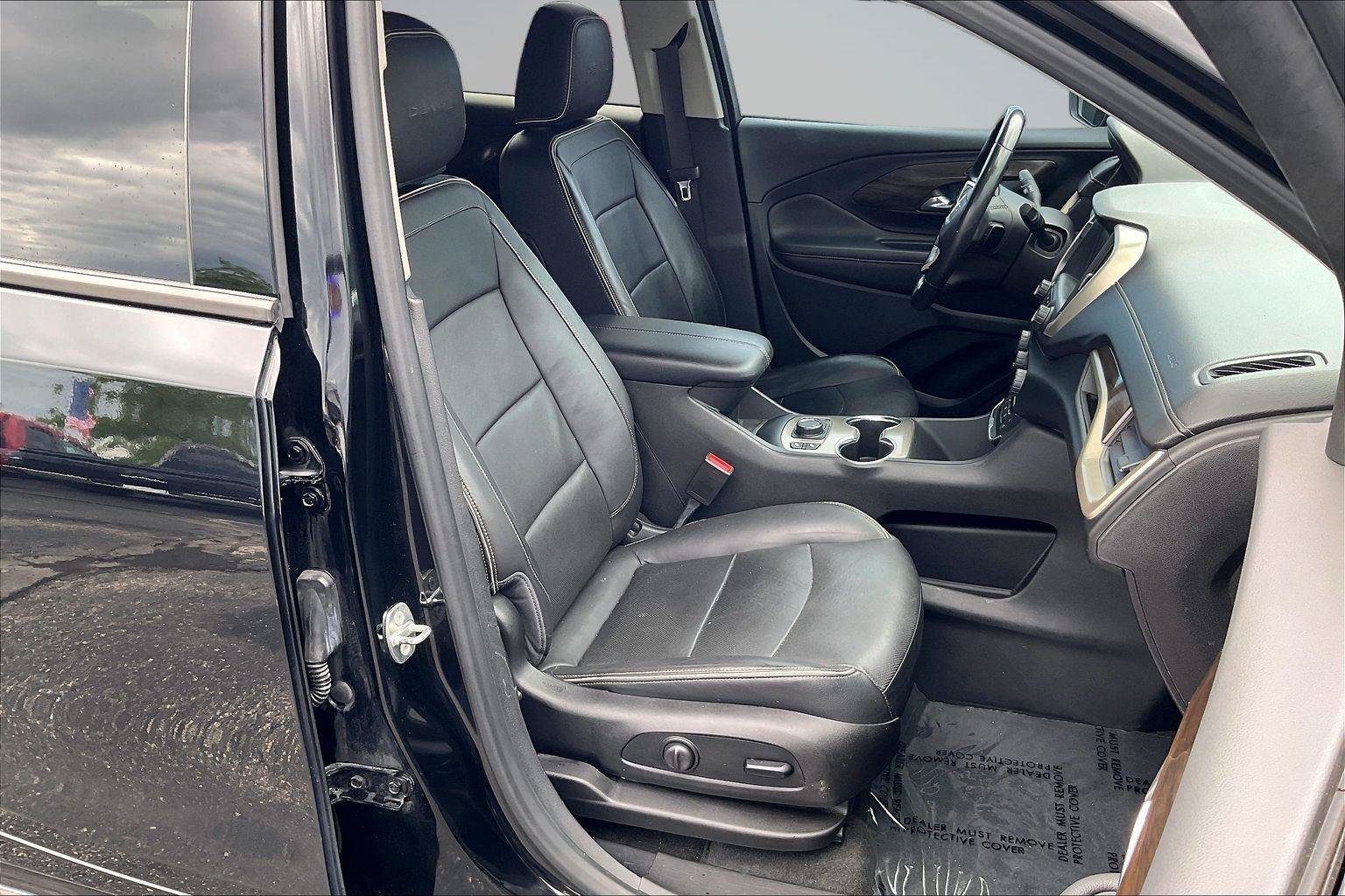 Used 2018 GMC Terrain Denali w/ Driver Alert Package II AWD/4WD image 8