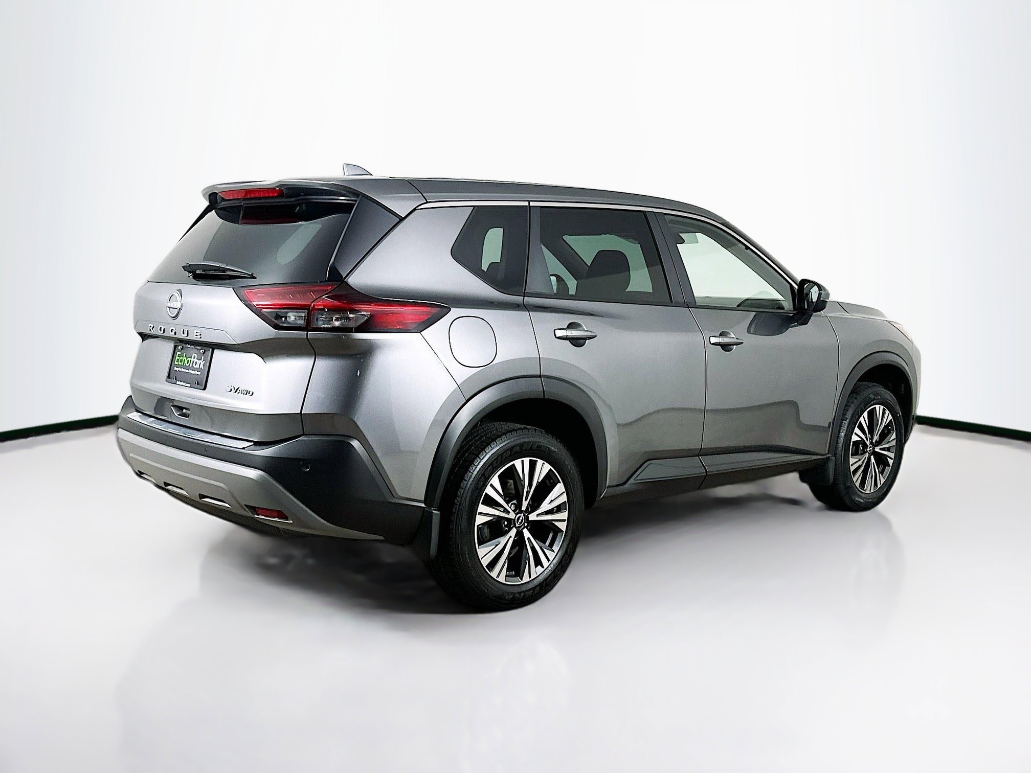 Used 2023 Nissan Rogue SV AWD/4WD image 9
