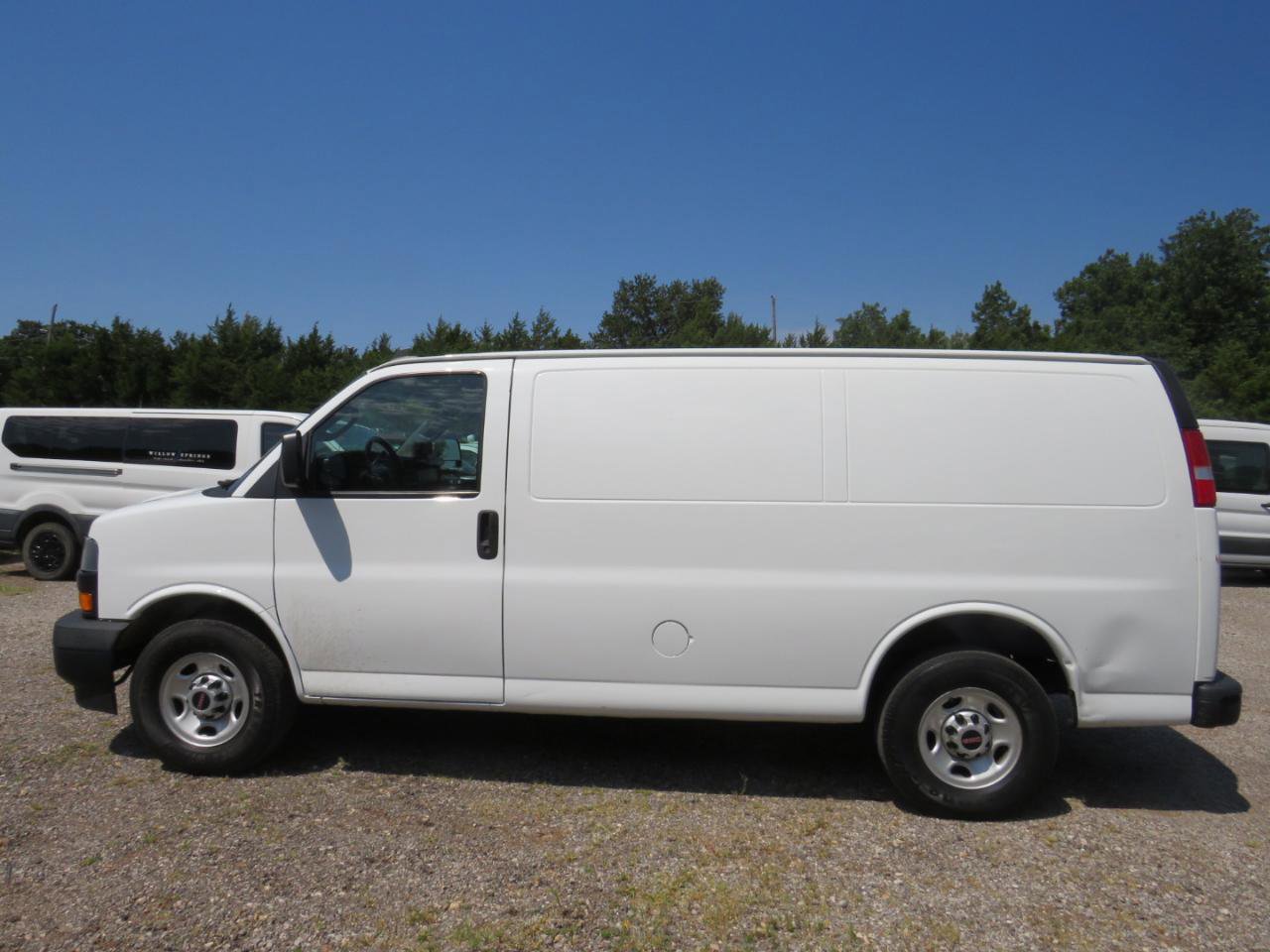 Used 2018 GMC Savana 2500 w/ Driver Convenience Package RWD image 8