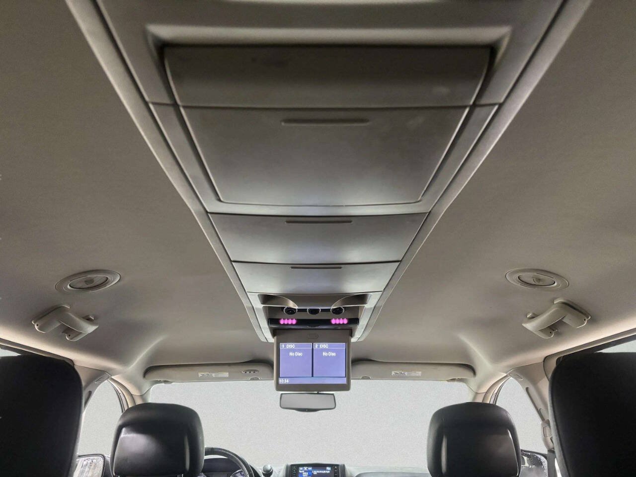 Used 2015 Chrysler Town & Country Touring-L w/ Driver Convenience Group FWD image 18