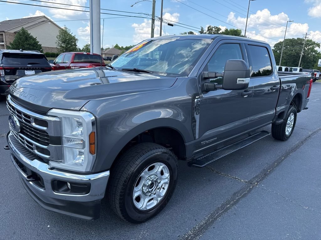 Used 2025 Ford F250 XLT AWD/4WD image 4
