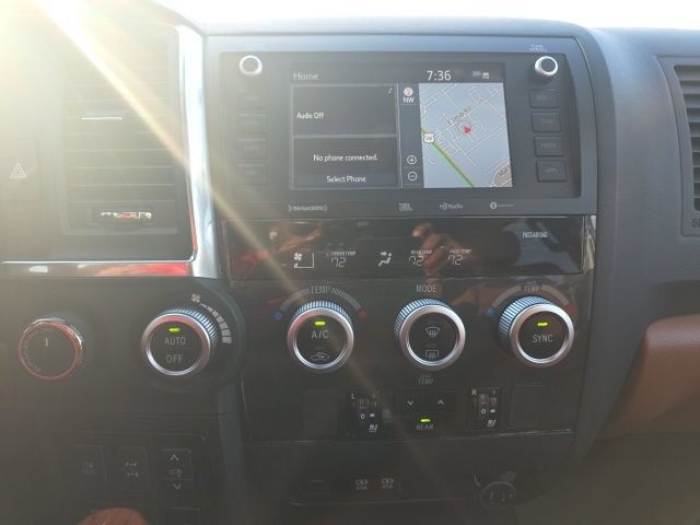 Used 2020 Toyota Sequoia Platinum AWD/4WD image 21