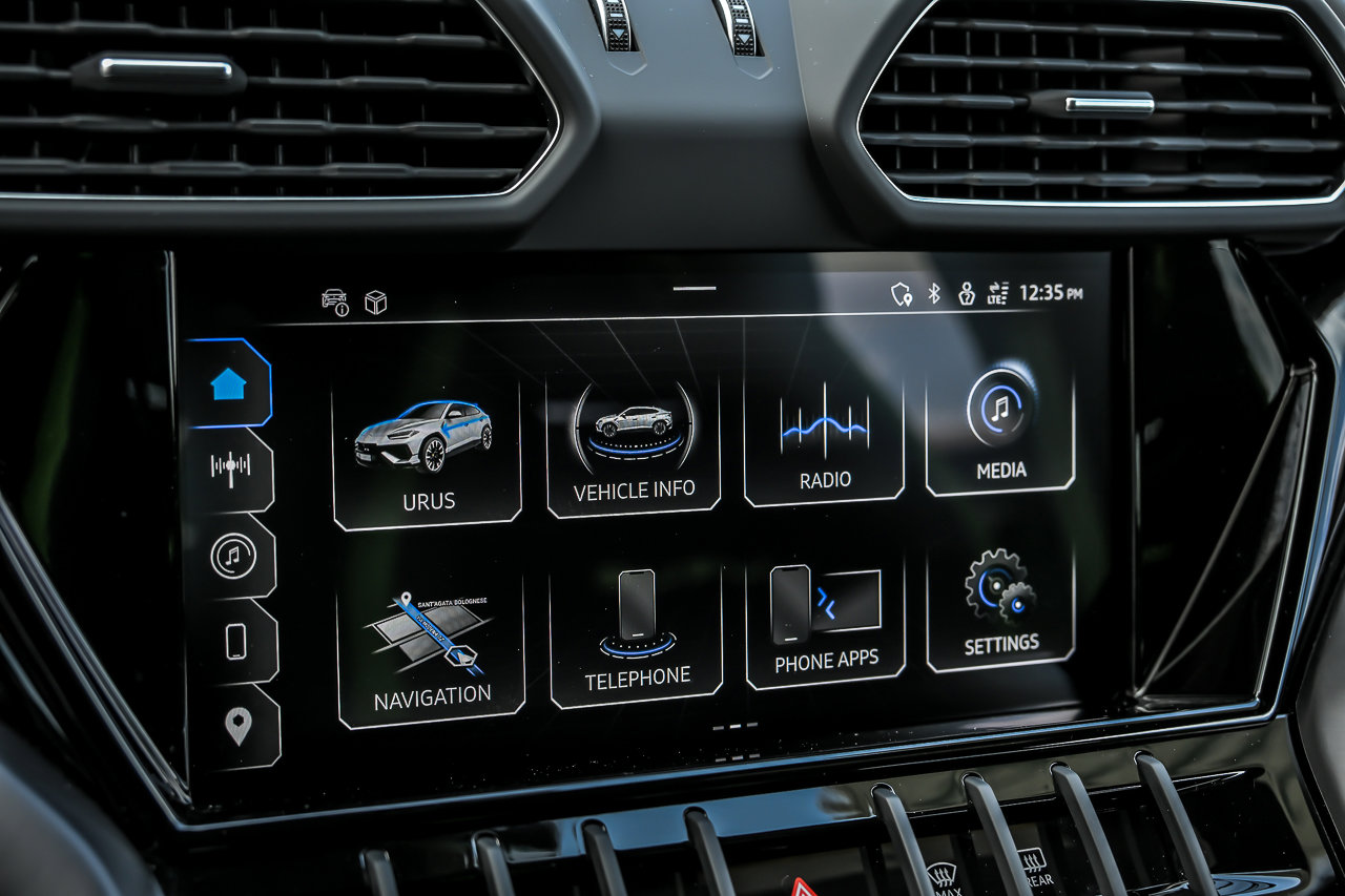 Used 2024 Lamborghini Urus S AWD/4WD image 45