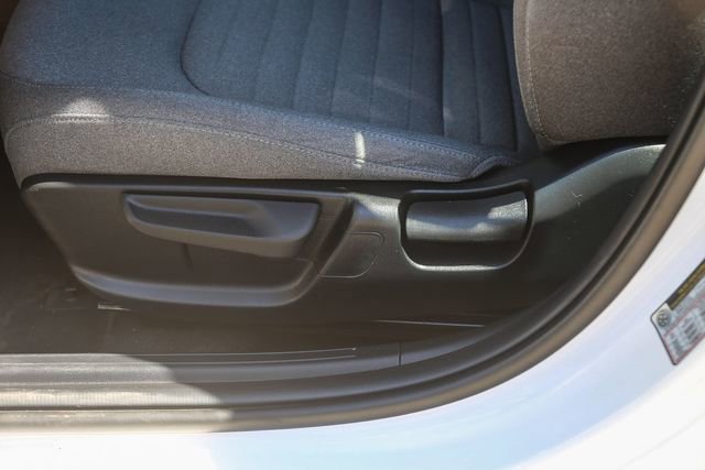 Used 2025 Kia K4 EX image 22