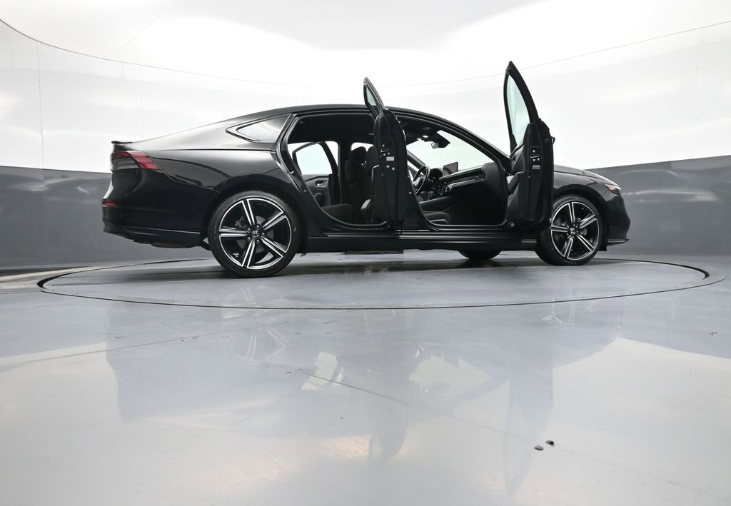 Certified 2023 Honda Accord Sport image 94