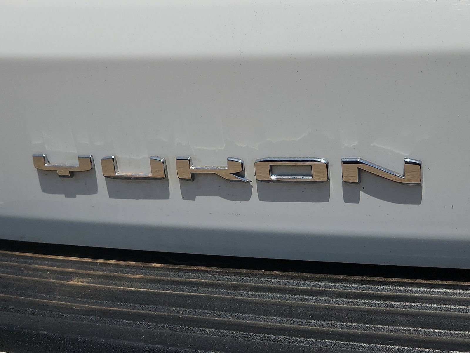Used 2022 GMC Yukon XL Denali RWD image 9