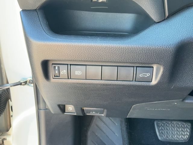 Used 2020 Toyota RAV4 XSE AWD/4WD image 16