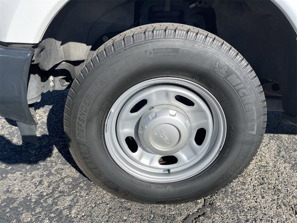 Used 2019 Ford F250 XL w/ Power Equipment Group image 5