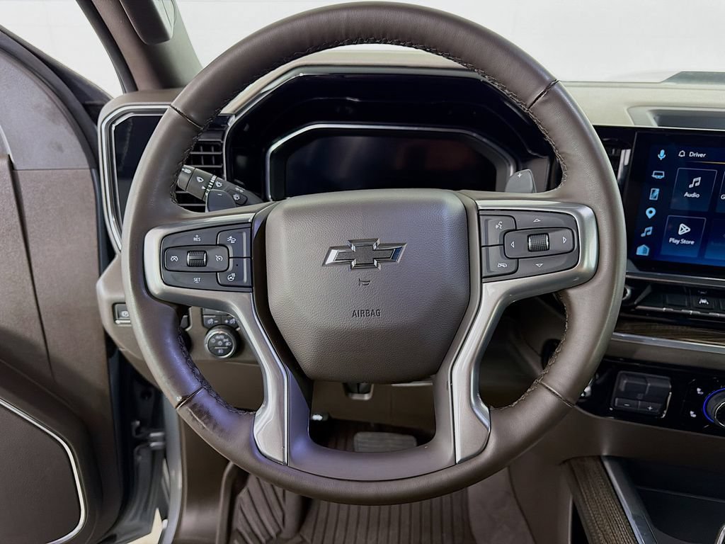 Used 2025 Chevrolet Silverado 1500 LT Trail Boss w/ Convenience Package II AWD/4WD image 13
