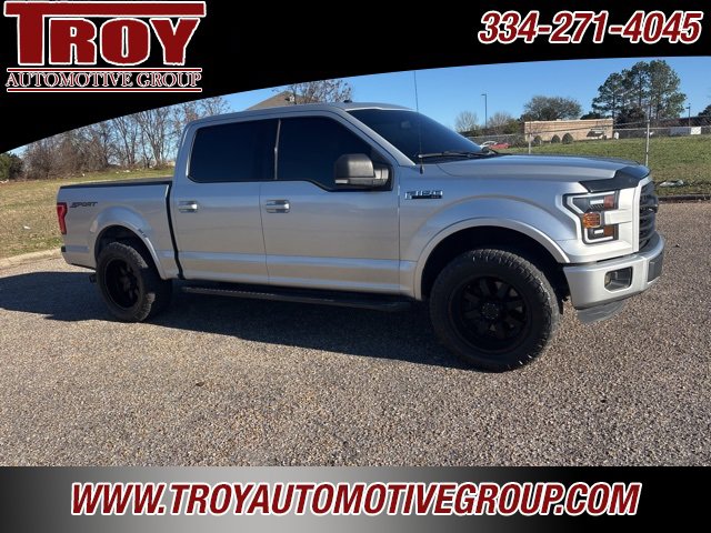 Used 2015 Ford F150 XLT w/ Equipment Group 302A Luxury image 9