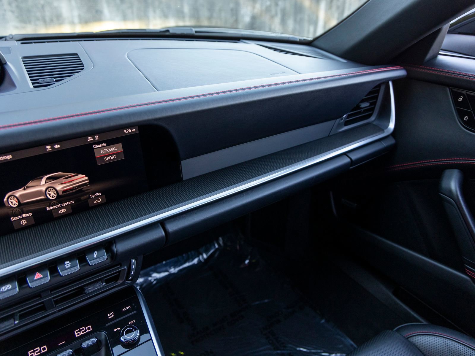 Certified 2021 Porsche 911 Targa 4S image 38