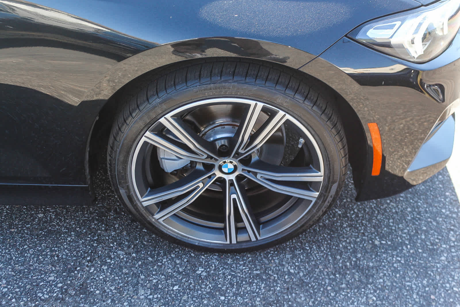 Certified 2023 BMW 330i Sedan w/ Premium Package RWD image 9